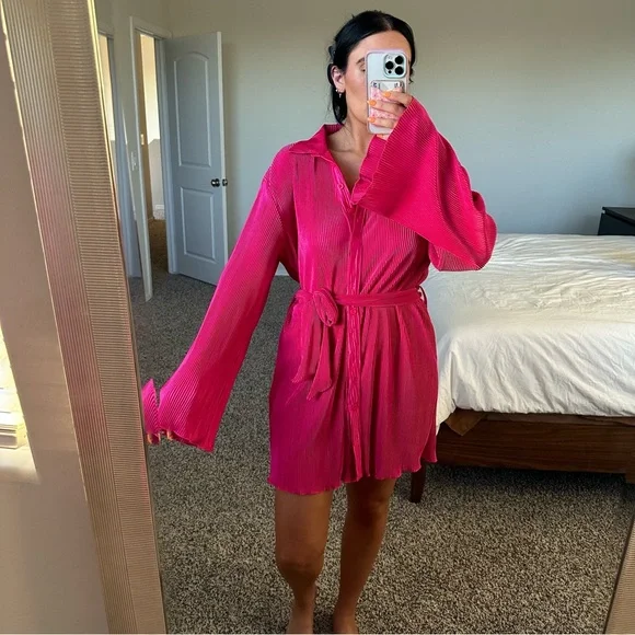 SOLD Hot pink flowy ribbed dress - Picture 1 of 4